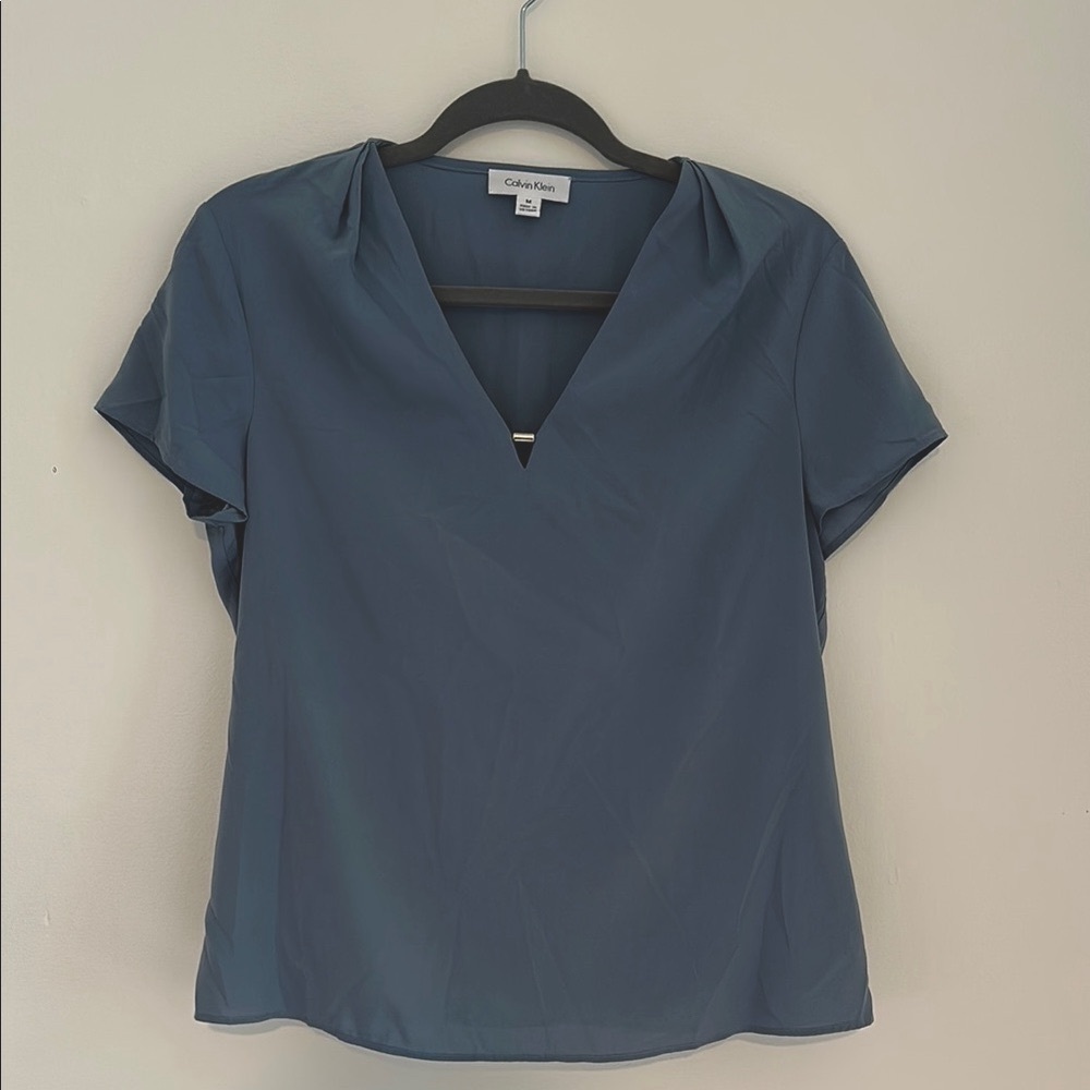 Calvin Klein Women's Blue V-Neck professional work Top